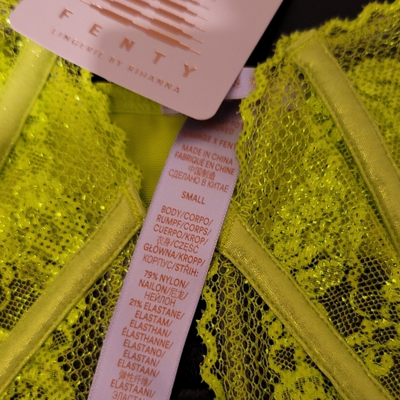 Savage Fenty Bralette - Picture 13 of 13